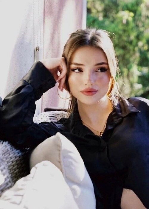 Güz Bozkurt, “Kıskanmak” Dizisine Katıldı