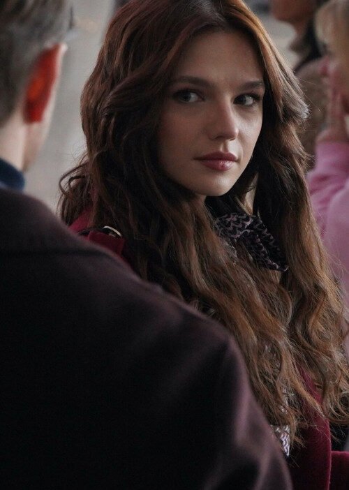 Aynı Yağmur Altında dizisi Pazartesi yayınlanacak