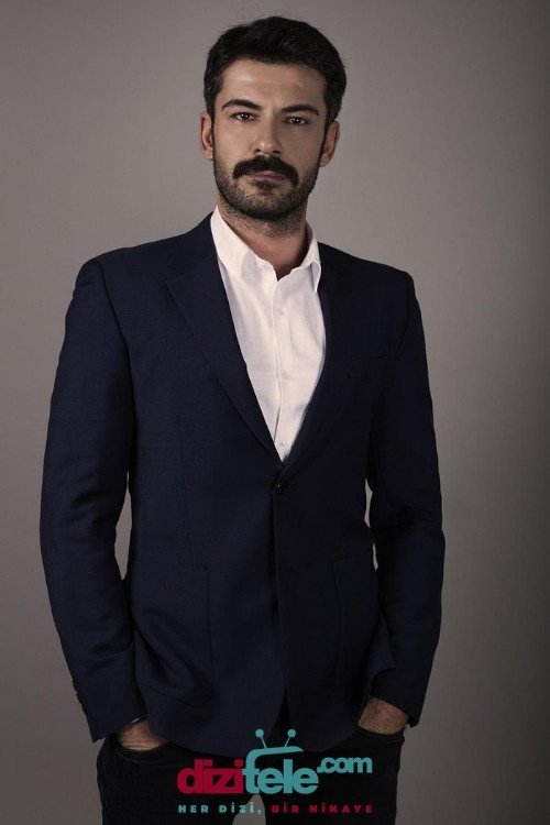 Rüzgar Aksoy, Asırlık Gece dizisinde Ömer Halis Demir oldu
